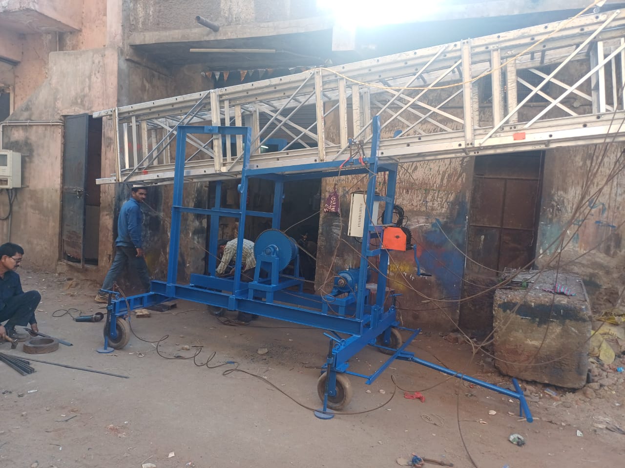 Motorized Tower Ladder – Extended Height