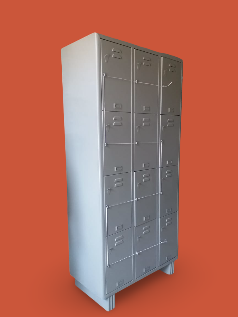 12 Workman Locker
