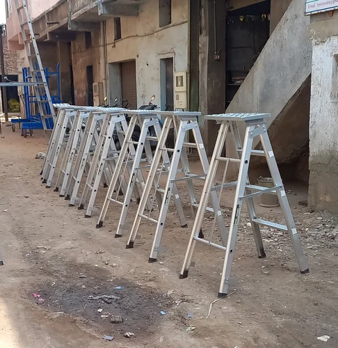 A Type Aluminium Folding Ladder